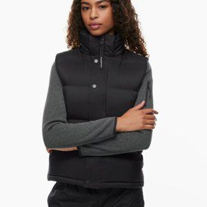 Aritzia The Super Puff Vest